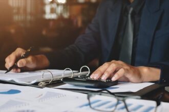 liksiprothesmes ofeiles xrimata kompiouteraki logistis forologia logistes