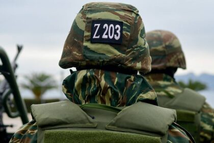 stratiotiki thiteia 4