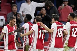 w07 162715AjaxFC