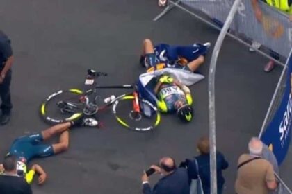 w07 70606Ejp5JOOWsAANG3s