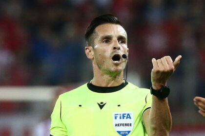 REFEREE
