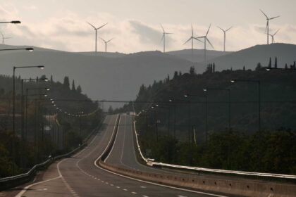 greece lockdown adeiosdromos 2048x1287 1