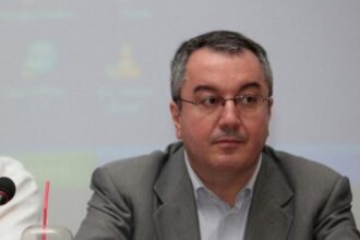 mosialos 1