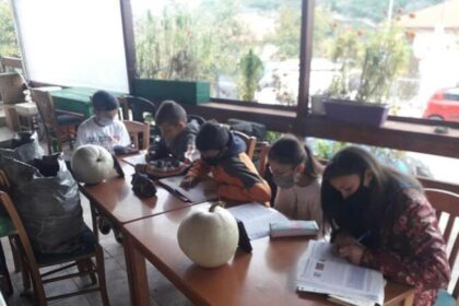 pyrgos paidia tilekpaideysi 1 2