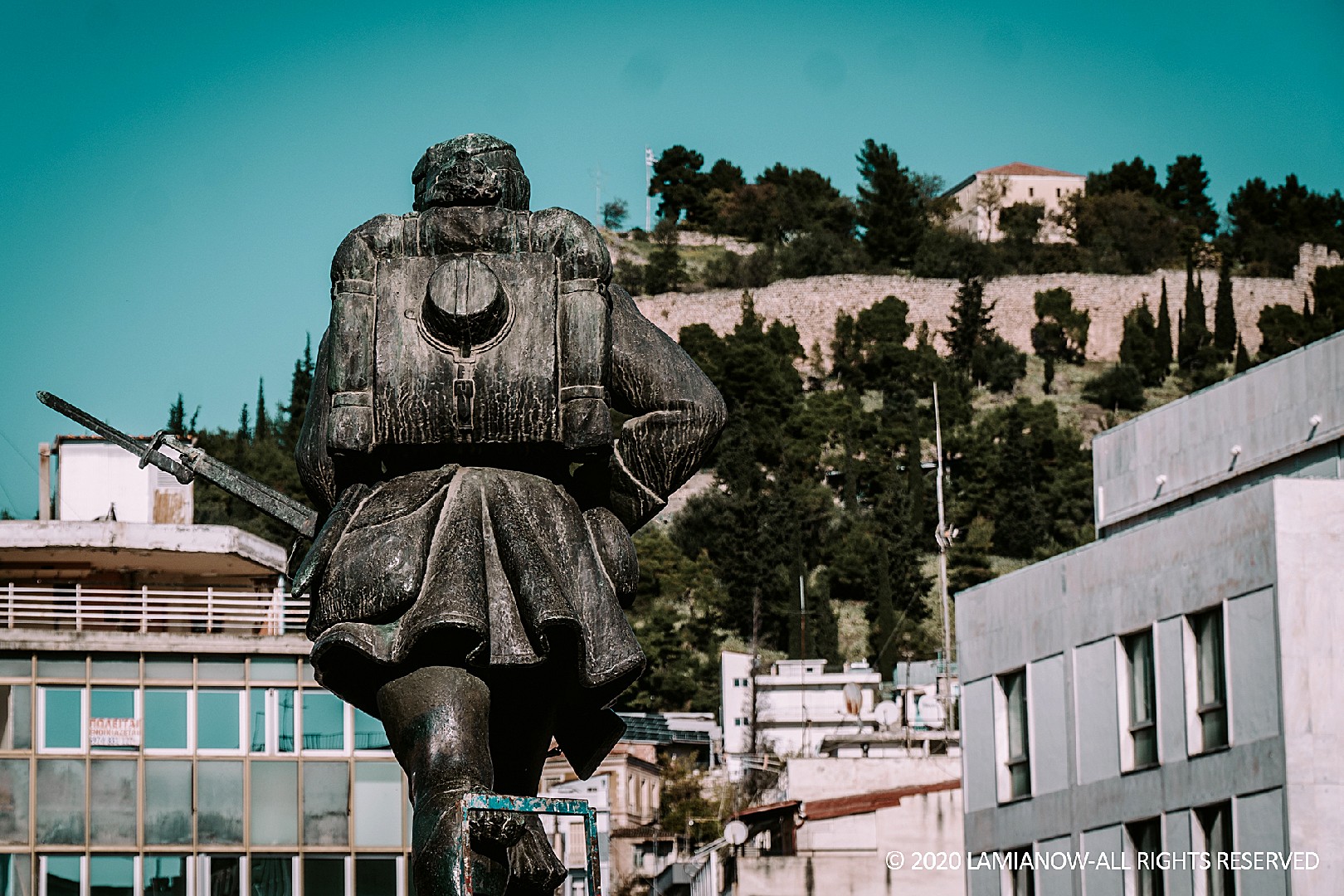 πλατεια παρκου εργατες 14