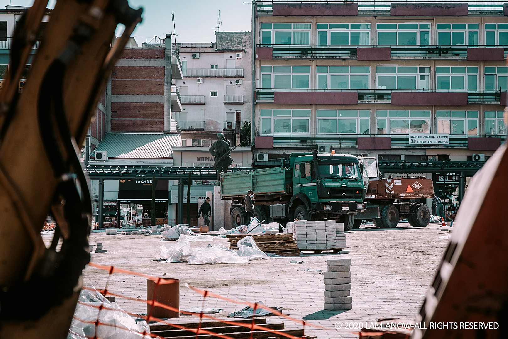 πλατεια παρκου εργατες 33