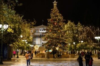 athens syntagma xmas2 2048x1365 1