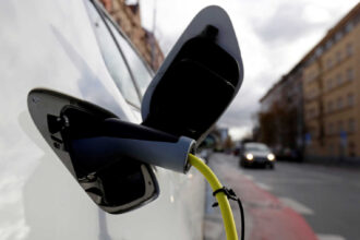 electric car 1536x1015 1