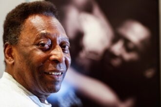 w14 203715w20220756pele