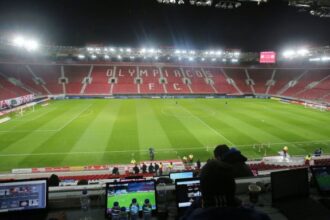 karaiskaki olympiacos wolves