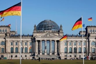 w22 131440w1091517GERMANY