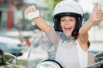 210310220548 WomanonMoped 1