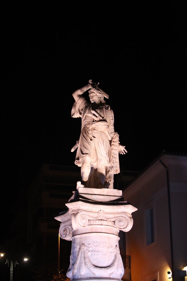 αθανασιος διακος λαμια 41