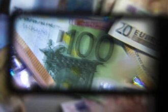 money in 0502 2 1536x1052 1