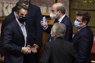 mitsotakisXatzidakis90542 2048x1403 1