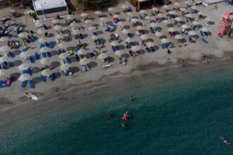 paralia bouliagmeni 1200x816 1