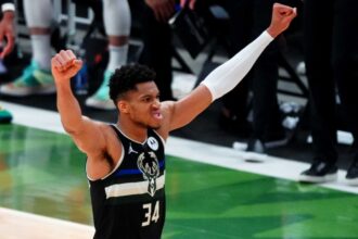 antetokounmpo 8 2048x1592 1