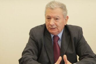 sifis balyrakis