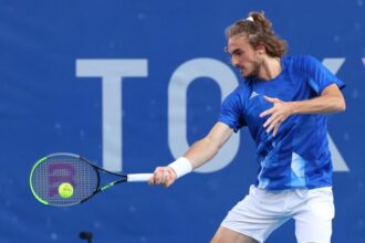 tsitsipas 094530