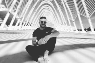 tasos kopanos agnoeitai