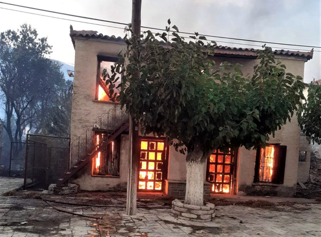 ΠΥΡΚΑΓΙΑ ΣΤΟ ΒΕΛΕΝΙΚΟ φωτο 13 1024x757 1
