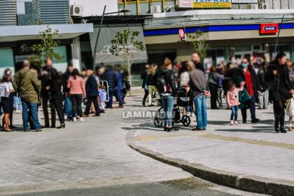 κοσμοσ κορνα1