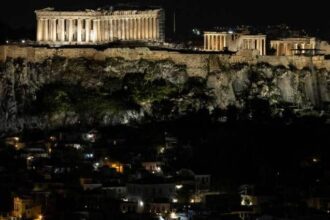athens r 1704 1 1536x1024 1