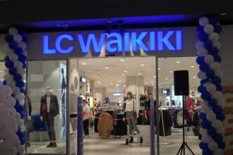 lc waikiki 910x521 1