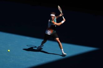 tsitsipas 3