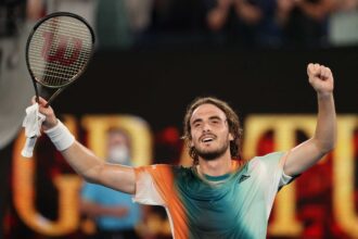 tsitsipas australianopen1 2048x1449 1