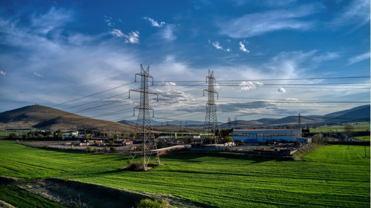 Boιωτία: Εκεί θα λειτουργήσει η μία από τις δύο μονάδες-γίγαντες που θα παρέχουν ηλεκτρικό ρεύμα σε 290.000 νοικοκυριά