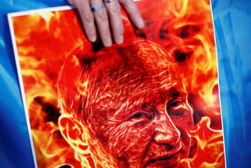 2022 02 24T153030Z 988915116 RC2EQS9VH2VG RTRMADP 5 UKRAINE CRISIS ITALY PROTEST 1024x684 1