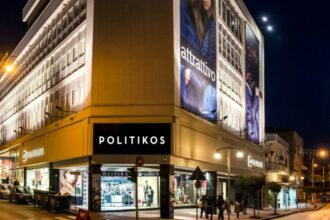 Politikos Photo new 1 910x521 1