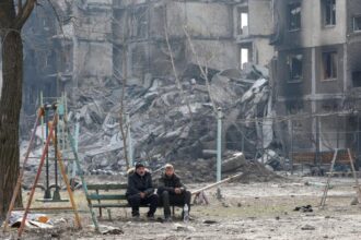 2022 03 25T204242Z 102624731 RC2Q9T9PODOA RTRMADP 5 UKRAINIE CRISIS MARIUPOL 1024x668 1 compress