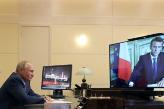 MACRON PUTIN 2048x1365 1