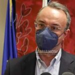 σταικουρας μεσα