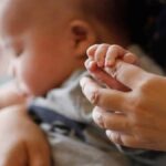 παρανομες υιοθεσίες