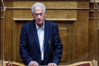 σκανδ