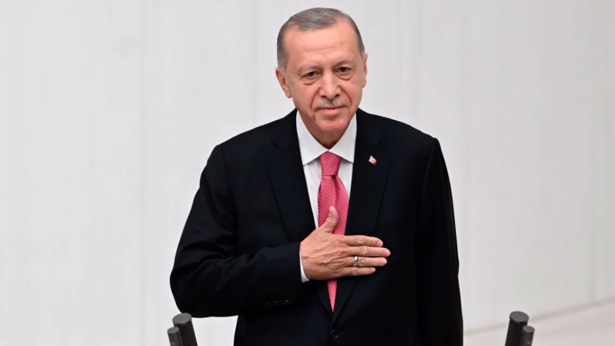 , Τουρκία: Ορκίστηκε πρόεδρος ο Ερντογάν &#8211; Σενάρια για υπουργικό χωρίς Τσαβούσογλου, Ακάρ και Σοϊλού &#8211; Δείτε βίντεο