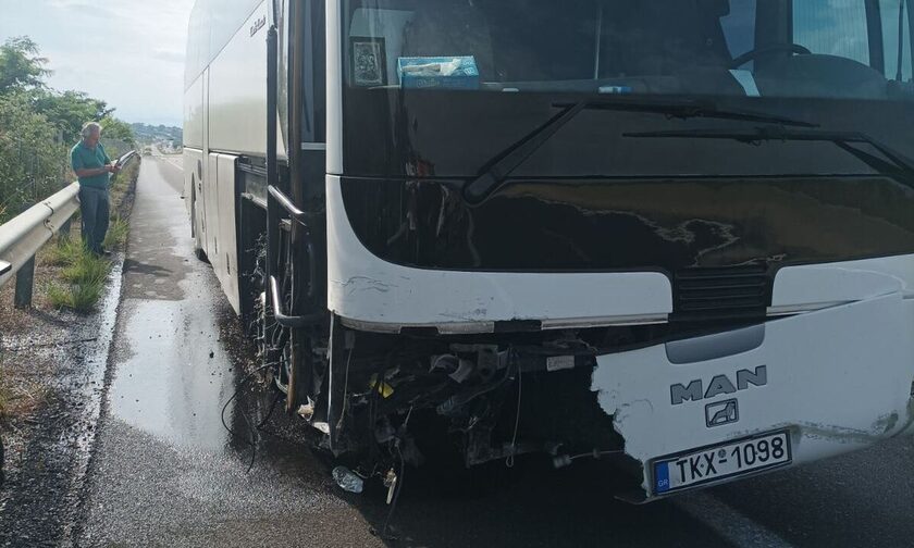 , Ατύχημα με λεωφορείο του ΚΤΕΛ Τρικάλων έξω από τη Λαμία &#8211; Σώοι οι επιβάτες