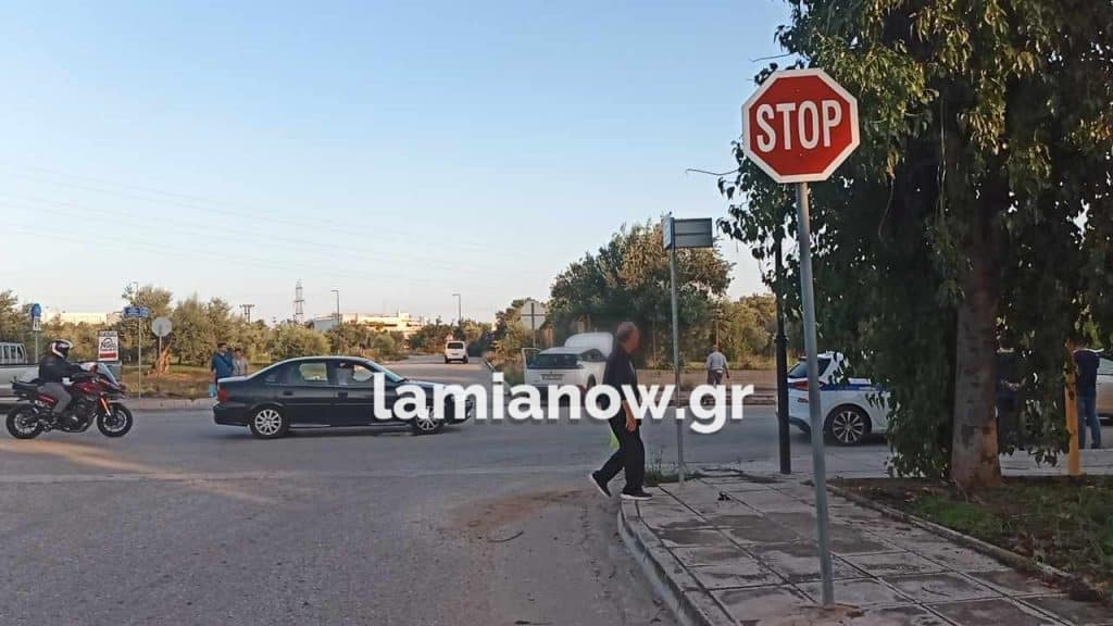 , Λαμία : Σφοδρό τροχαίο στη συμβολή της Νικοπόλεως με την Οδυσσέα Ελύτη &#8211; ΦΩΤΟ