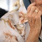 ηληκιωμενη