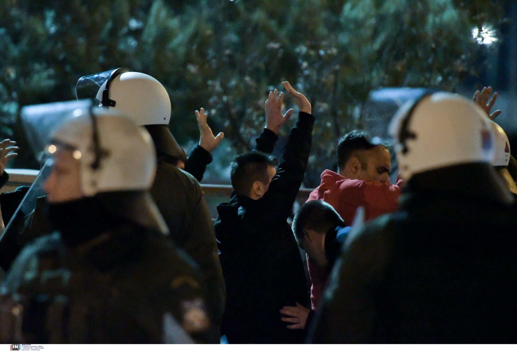 εκτοσ αστυνο