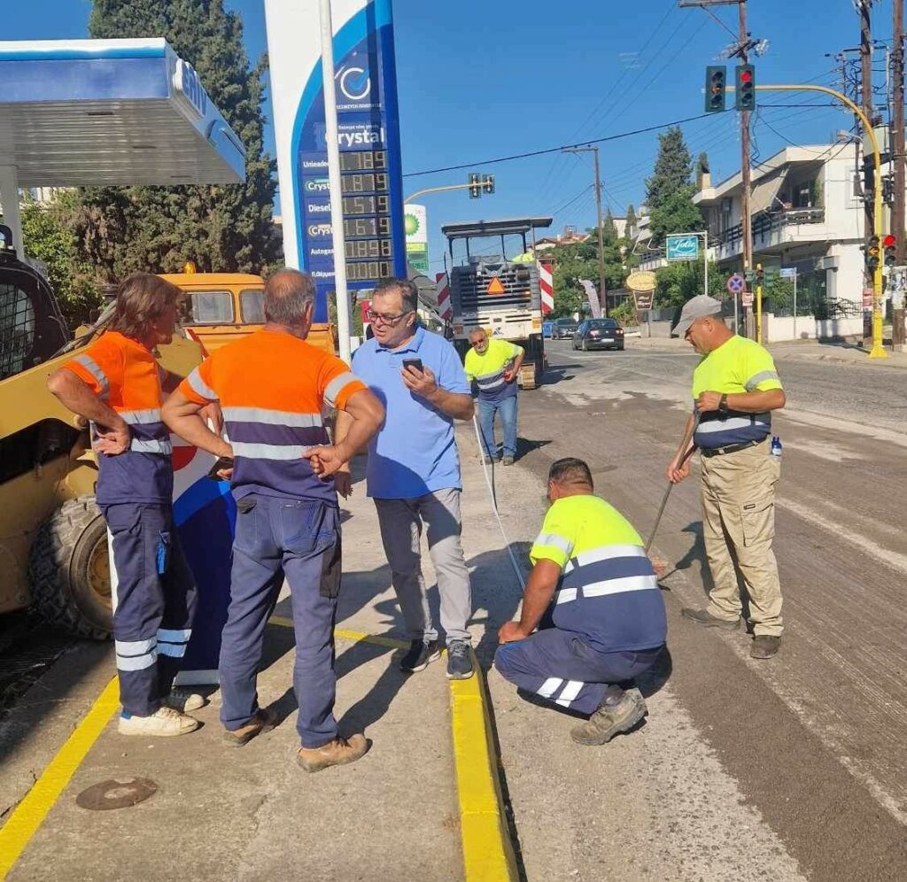 έργα οδοστρωσίας στην Δημοτική Κοινότητα Σταυρού 25.9.2024 kentriki