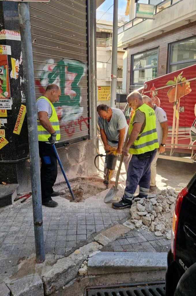 πλ.Ελευθερίας δημιουργία θεσων για INFO KIOSK 4 1 1