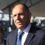 gerapetritis kanei diloseis.jpg