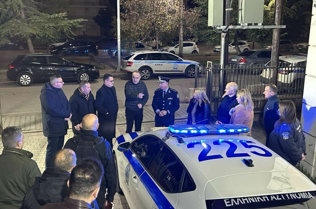 4 27372027558757993847