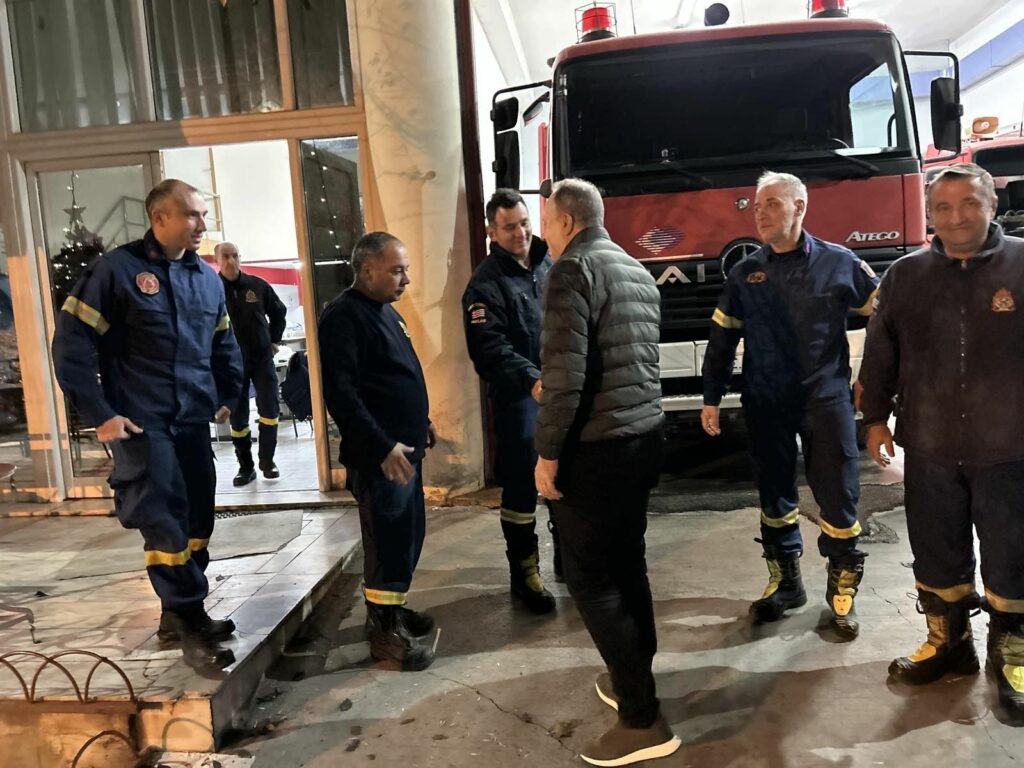 7 17710994439903808559