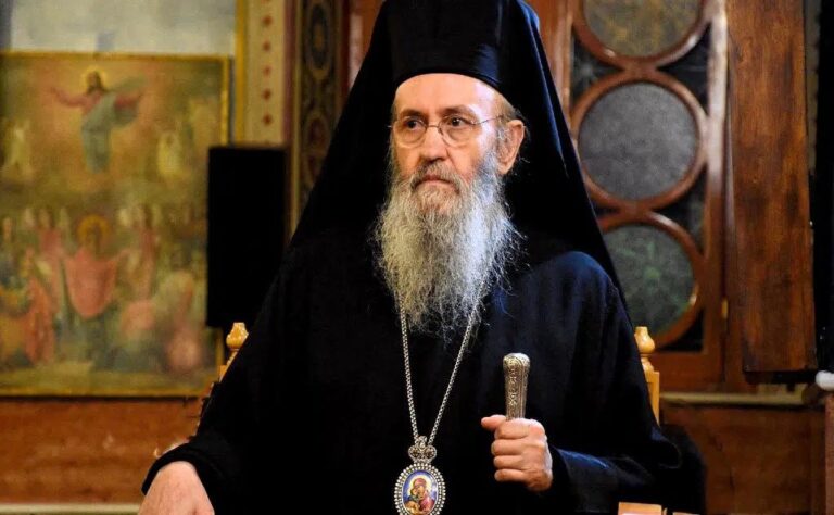 Mhtropolitis Naupaktou1