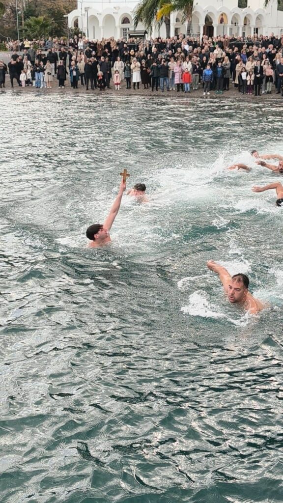 img eab32f27d18cb45981e7bddaa4bb7688 v4589846997870009412